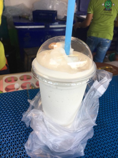มะพร้าวปั่น (สั่งหวานน้อย)