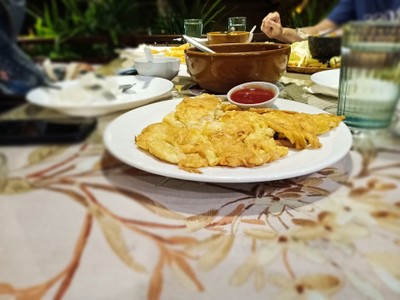 อาหาร หรือ เครื่องดื่ม