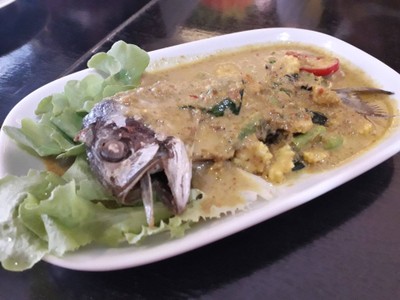 เครื่องแกงปลาทูกรอบ