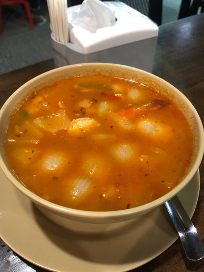 ต้มยำรวมมิตรน้ำใส