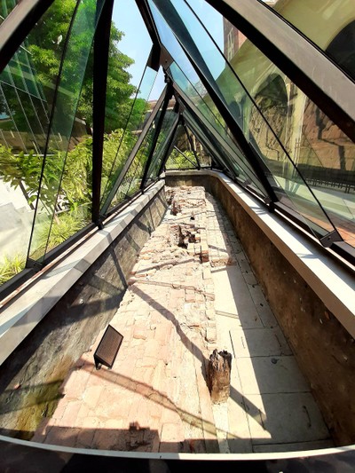 ฐานป้อม