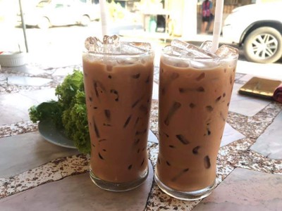 อาหาร หรือ เครื่องดื่ม