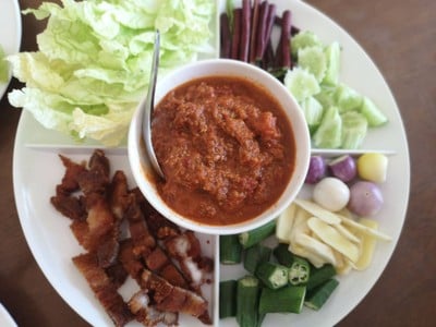 น้ำพริกอ่อง