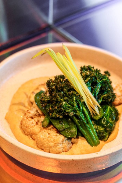 Cauliflower Steak ($22.8 ~480฿)
