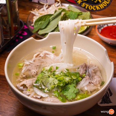 เมนูของร้าน East Bound Kitchen The Commons