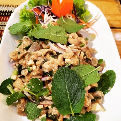 อาหาร หรือ เครื่องดื่ม