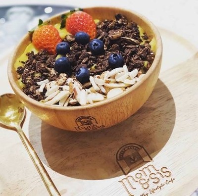 Mom & Sis The Smoothie Cafe' ไอคอนสยาม Mom & Sis The Smoothie Cafe' ไอคอนสยาม