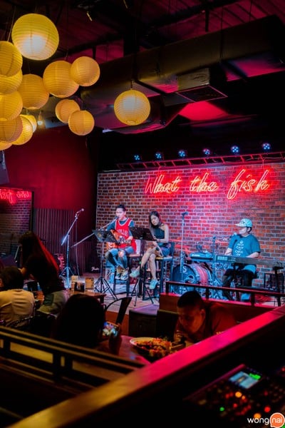 บรรยากาศ What The Fish Izakaya & Bar