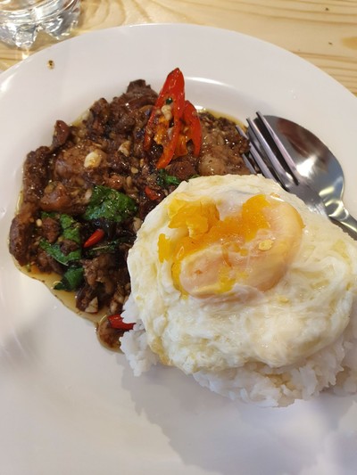 กระเพราเนื้อตุ๋น