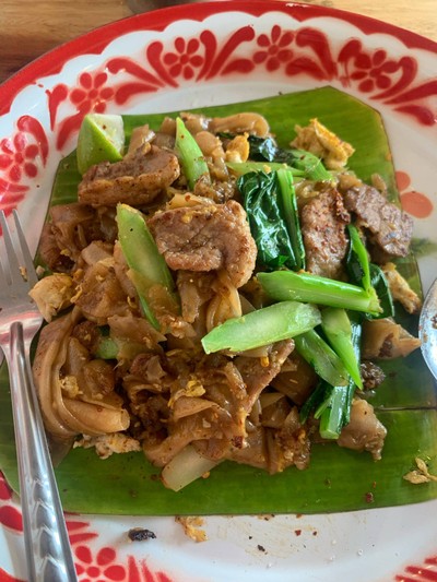 ผัดซีอิ๊วหมู