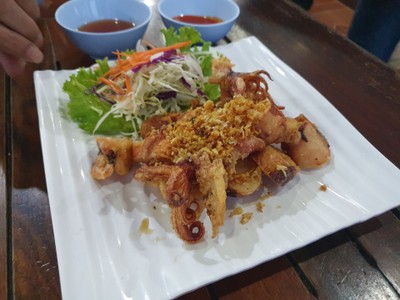 หมึกไข่ทอดกระเทียม