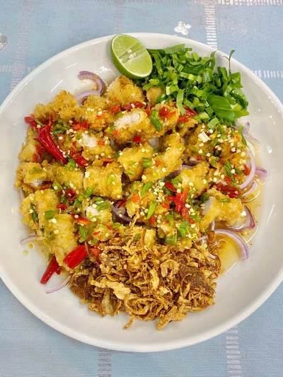 47ยำไก่แซ่บทอดกรอบ