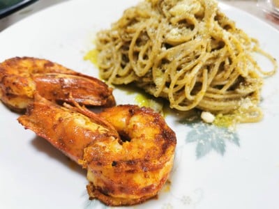 พาสต้ากุ้งผัดผงกระหรี่ (เฟตตูชินีมาซาล่ากุ้ง)