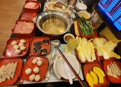 อาหาร หรือ เครื่องดื่ม