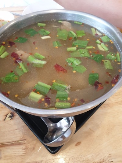 อาหาร หรือ เครื่องดื่ม