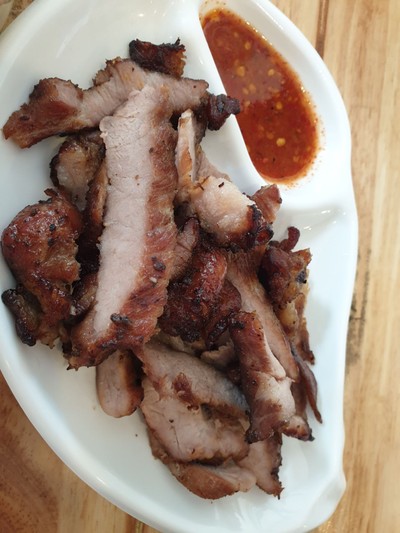 อาหาร หรือ เครื่องดื่ม