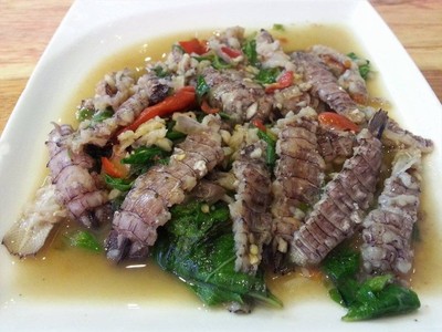 ผัดกระเพรากั้ง