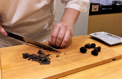 Chutoro with black truffe