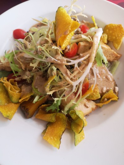 อาหาร หรือ เครื่องดื่ม