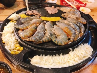 หมูจุ่มชีส สกลนคร