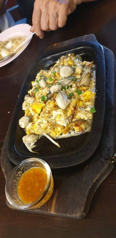 เมนูของร้าน เหล่ากุ้ย บะหมี่อัศวิน