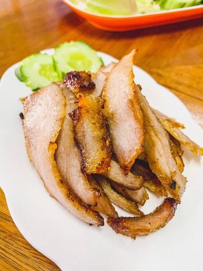 คอหมูย่าง