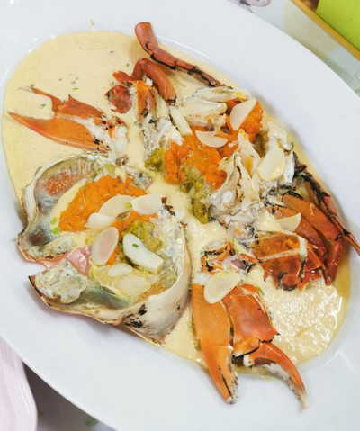 ปูไข่นึ่งนมสด