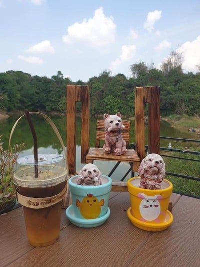 ลับแล คาเฟ่