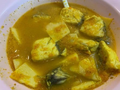 แกงส้มปลากระพงยอดมะพร้าว