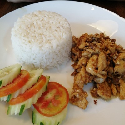 อาหาร หรือ เครื่องดื่ม