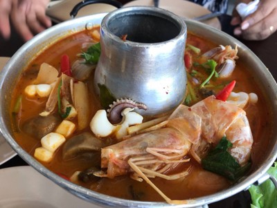 ต้มยำรวมทะเลน้ำข้น