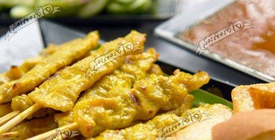 หมูสะเต๊ะเจ๊ใจ หน้าศาล ( กลางคืน) (หมูสะเต๊ะเจ๊ใจ) หมูสะเต๊ะเจ๊ใจ หน้าศาล ( กลางคืน) (หมูสะเต๊ะเจ๊ใจ)