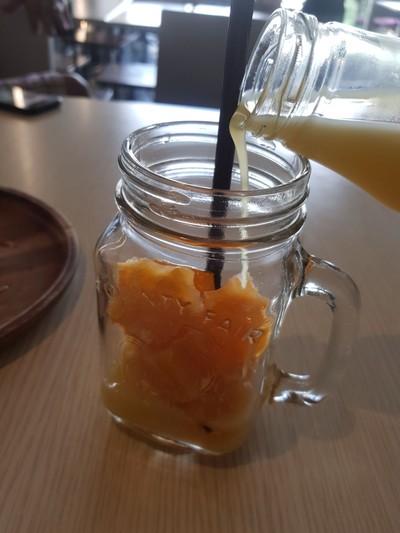 อาหาร หรือ เครื่องดื่ม