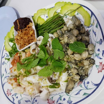 ยำสามทัพ