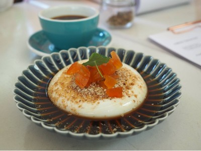 เต้าหู้ถั่วลิสงซอสมะตูม