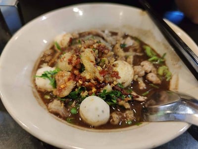 ก๋วยเตี๋ยวน้ำตก