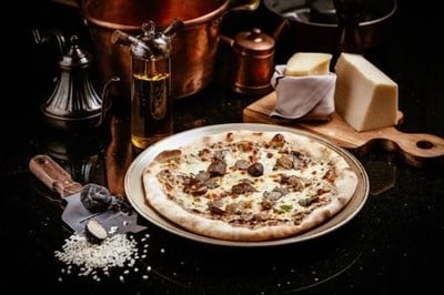 Medici Kitchen & Bar โฮเทล มิวส์ กรุงเทพ Medici Kitchen & Bar โฮเทล มิวส์ กรุงเทพ