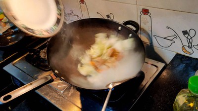วิธีทำ กุ้งผัดผักกาดขาว สูตรเยาวราช