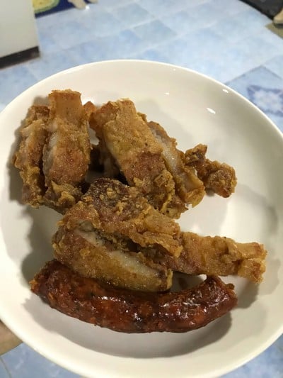 หมูทอด-ไส้อั่ว