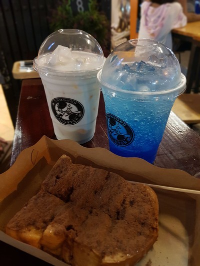 อาหาร หรือ เครื่องดื่ม