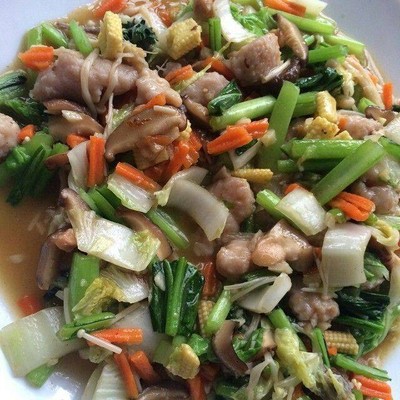 ผัดผักรวมมิตรหมู