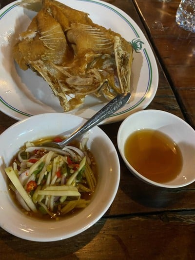 ปลากะพงทอดน้ำปลา