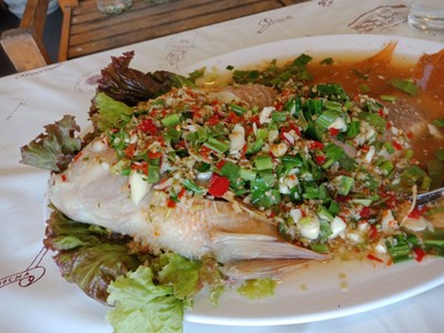 อาหาร หรือ เครื่องดื่ม