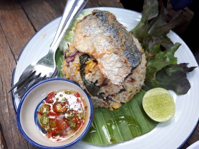 ข้าวผัดปลาทู