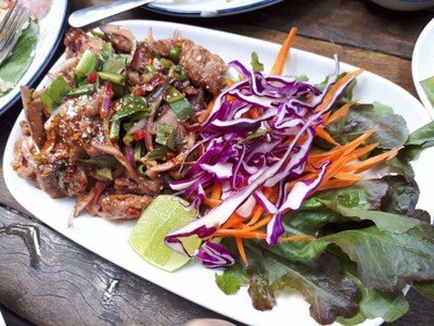 หมูน้ำตก