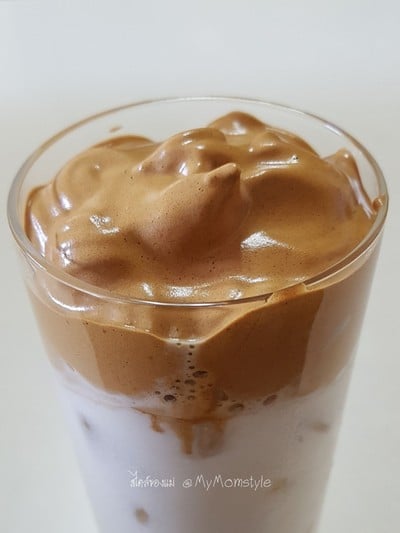 กาแฟฟองนมอัลม่อนด์สด