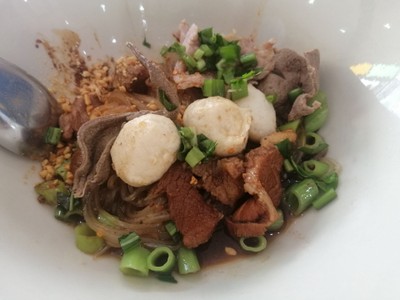 เล็กแห้งหมู