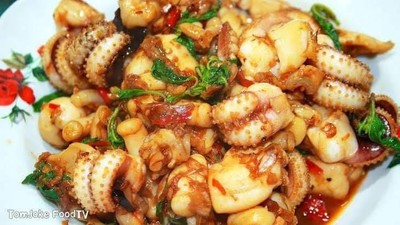 ผัดกะเพราทะเล  70฿