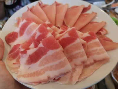 เบคอน