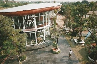 THE HAY - Equestrian Center & Eatery THE HAY - Equestrian Center & Eatery